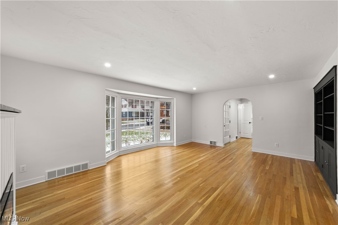 3480 Edison Road Cleveland Heights, OH 44121 - Photo 6 of 47