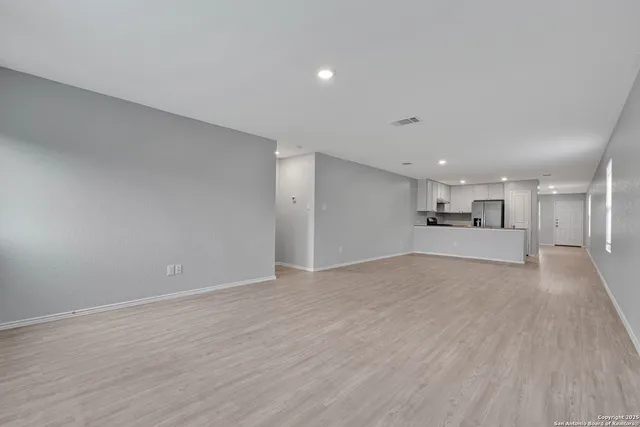 $1,600 | 426 De Herrera, San Antonio, TX 78220