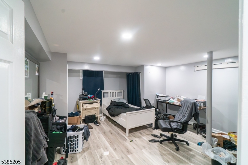 116 Greene Avenue Middlesex, NJ 08846 - Photo 16 of 33