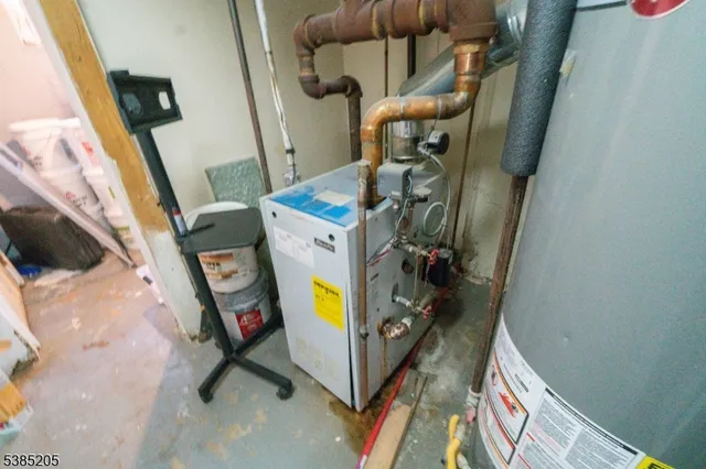 a view of utility room