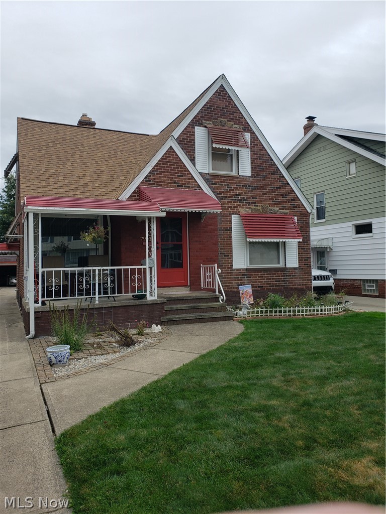 7903 Spring Garden Road Cleveland, OH 44129 - Photo 1 of 14