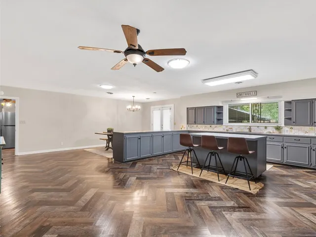 $699,900 | 705 Whitehead Street, Smithville, TX 78957