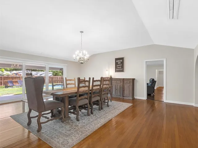 $699,900 | 705 Whitehead Street, Smithville, TX 78957