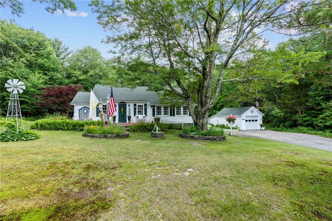 248 William Henry Road Scituate, RI 02857 - Photo 4 of 50