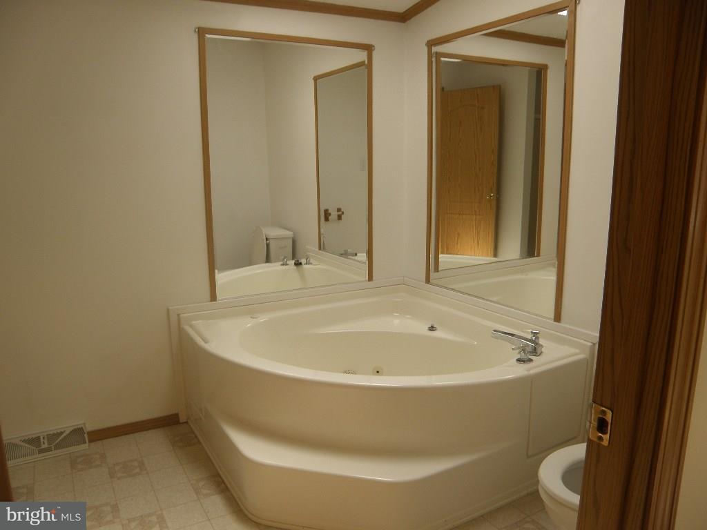 26497 Cave Neck Road Milton, DE 19968 - Photo 7 of 9 Gallery Image 7
