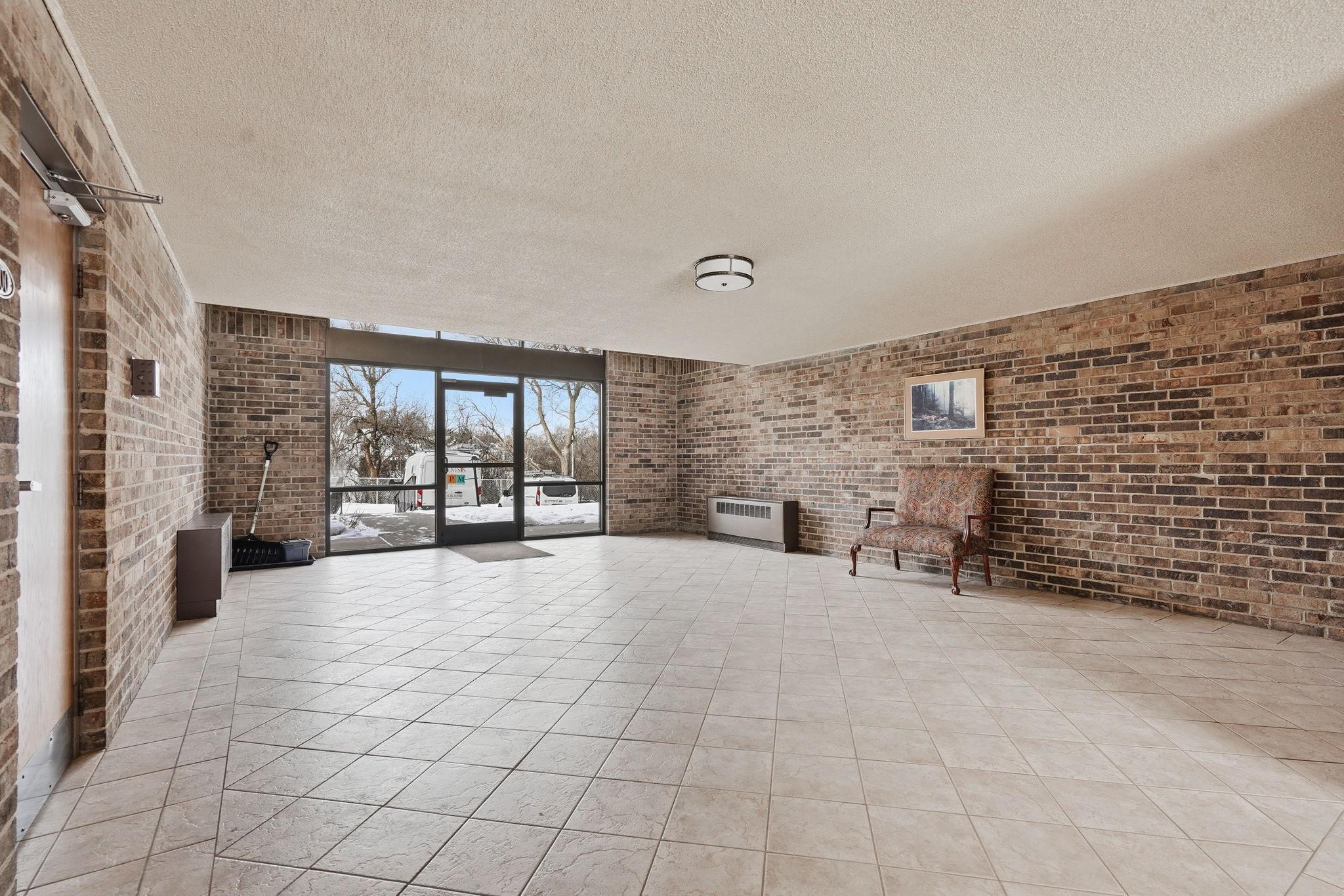 2200 Midland Grove Road, Unit 210 Roseville, MN 55113 - Photo 26 of 28