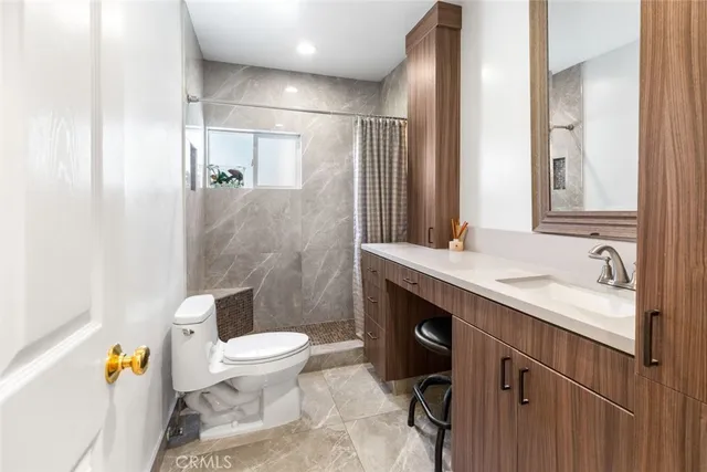 $6,000 | 13936 West Magnolia Boulevard, Sherman Oaks, CA 91423