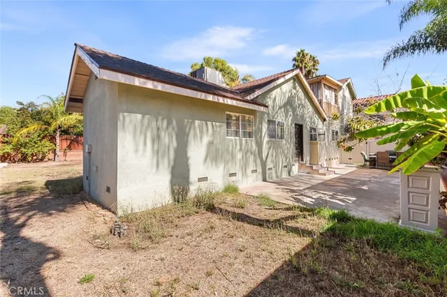 $6,000 | 13936 West Magnolia Boulevard, Sherman Oaks, CA 91423