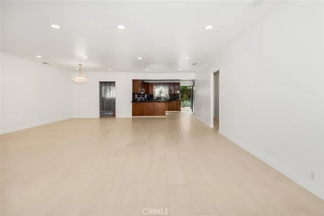 $6,000 | 13936 West Magnolia Boulevard, Sherman Oaks, CA 91423