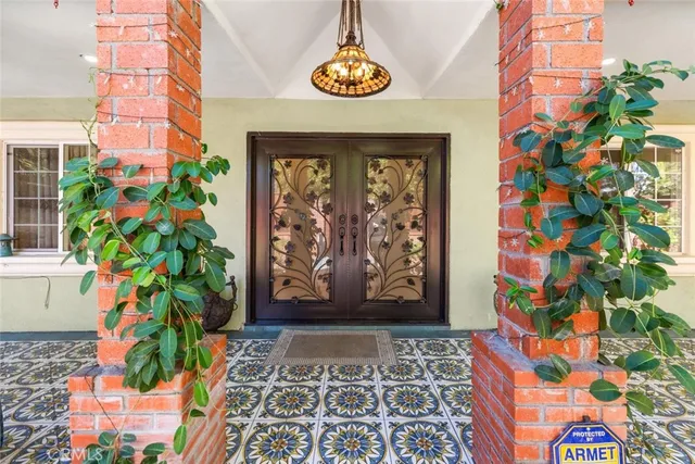 $6,000 | 13936 West Magnolia Boulevard, Sherman Oaks, CA 91423