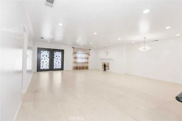 $6,000 | 13936 West Magnolia Boulevard, Sherman Oaks, CA 91423