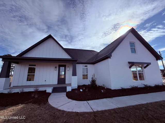 $419,950 | 2435 Hilton Lane Southwest, Smithdale, MS 39664