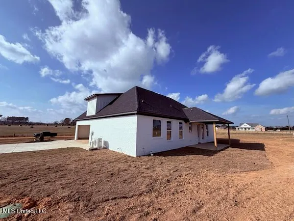 $399,950 | 2435 Hilton Lane Southwest, Smithdale, MS 39664