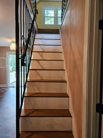 $2,200 | 43 Parklane Road, Hampstead, NH 03841