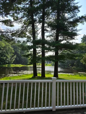 $2,200 | 43 Parklane Road, Hampstead, NH 03841