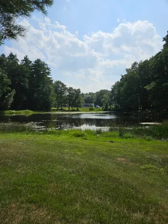 $2,200 | 43 Parklane Road, Hampstead, NH 03841