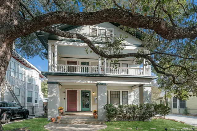 $1,850 | 121 West Woodlawn Avenue, Unit 1, San Antonio, TX 78212