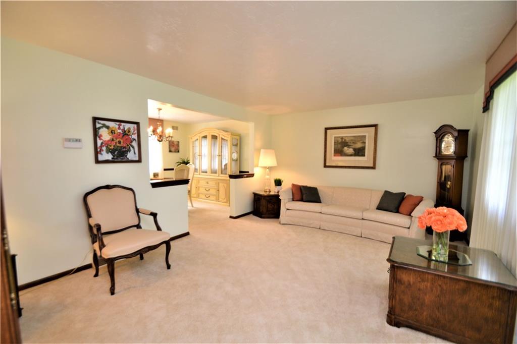 377 Golden Grove Road Baden, PA 15005 - Photo 9 of 25