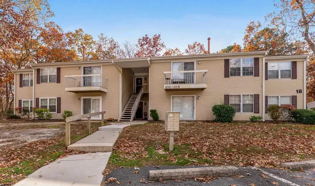 $189,900 | 106 Club Place, Unit 106, Galloway Township, NJ 08205