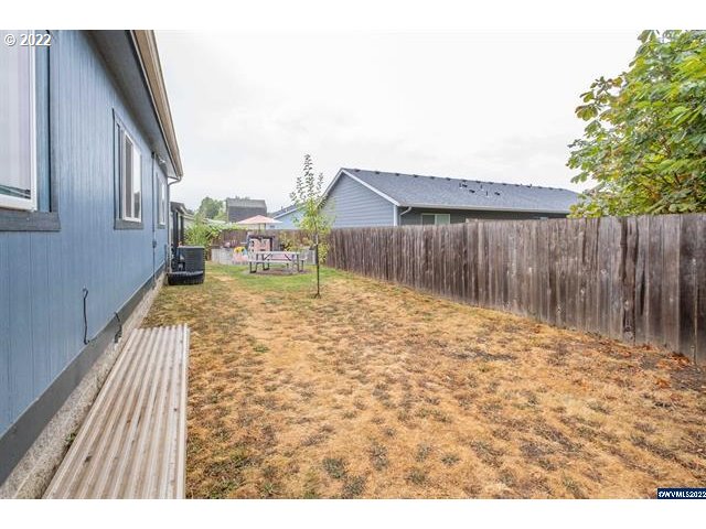 937 Walker Road Lebanon, OR 97355 - Photo 26 of 32 Gallery Image 26