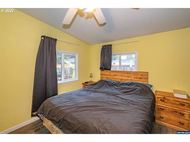 937 Walker Road Lebanon, OR 97355 - Photo 29 of 32 Gallery Image 29