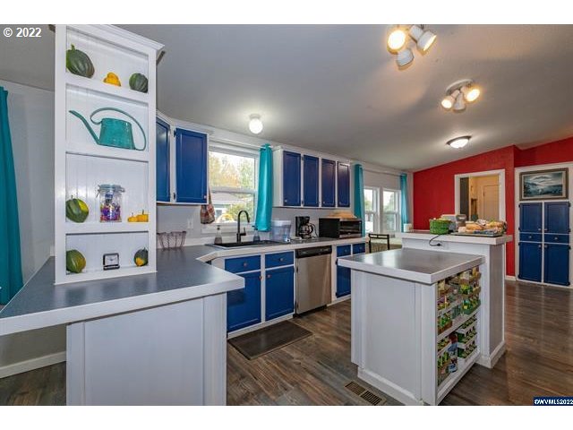 937 Walker Road Lebanon, OR 97355 - Photo 5 of 32 Gallery Image 5