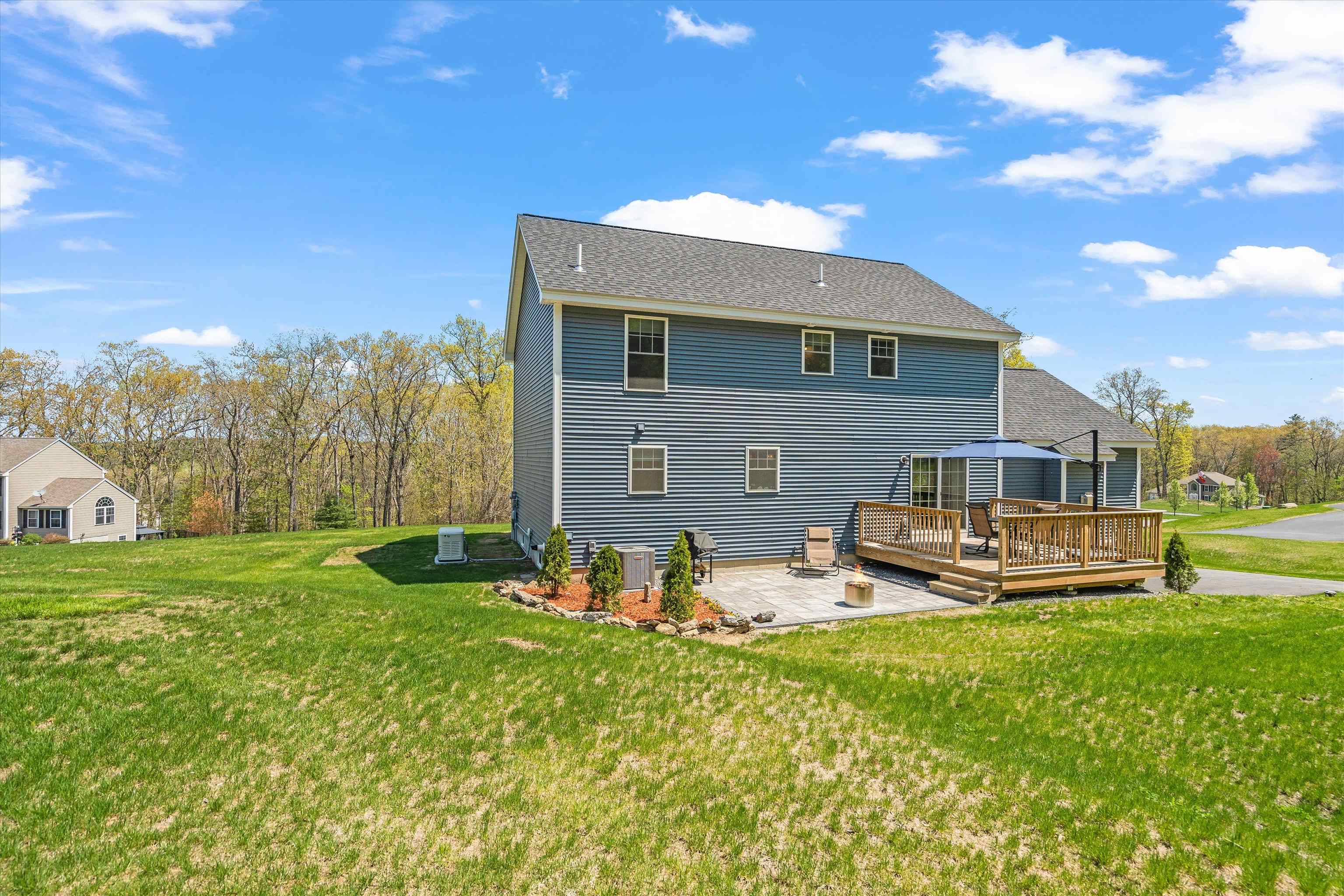 90 Lawrence Corner Road Pelham, NH 03076 - Photo 26 of 31