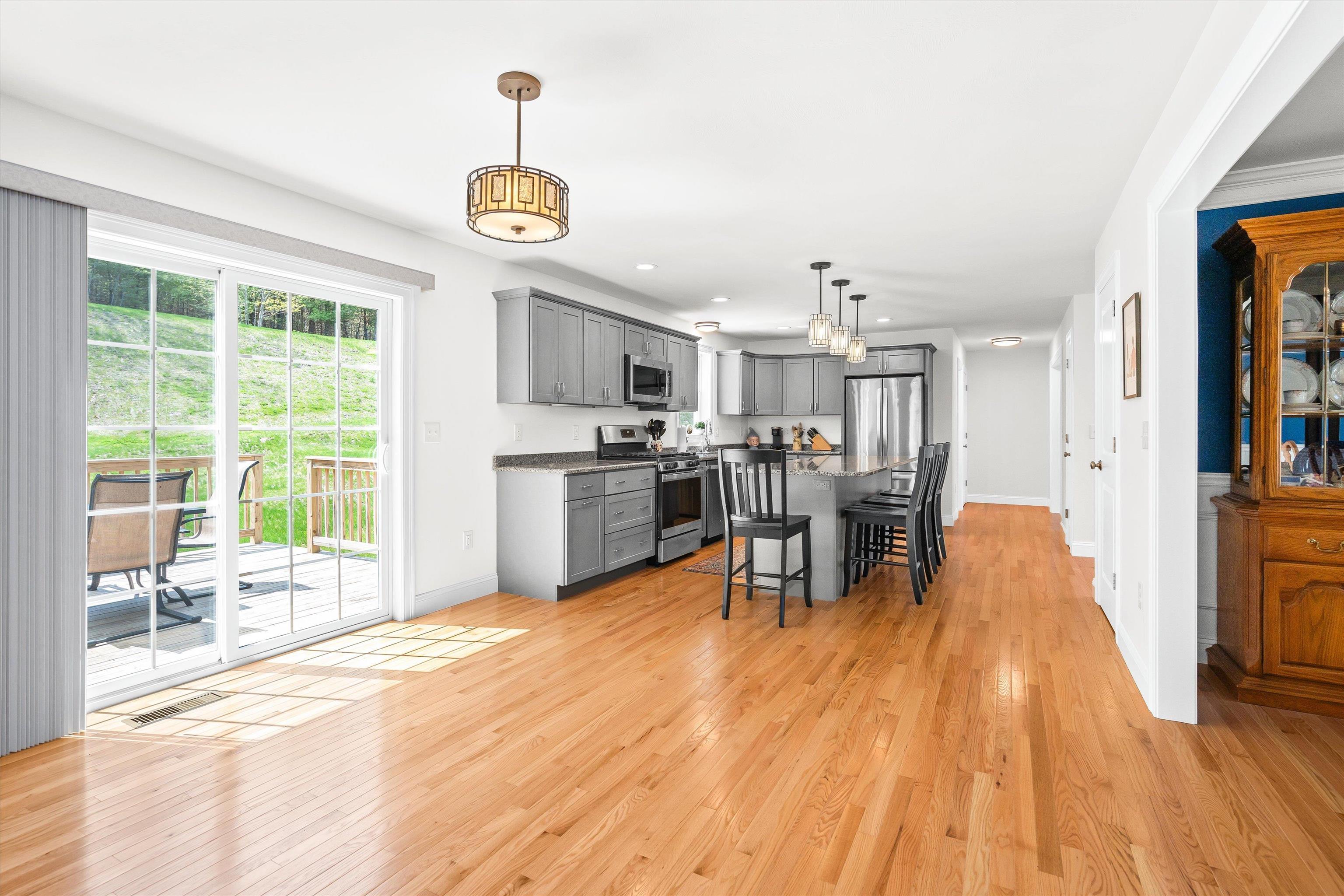 90 Lawrence Corner Road Pelham, NH 03076 - Photo 8 of 31