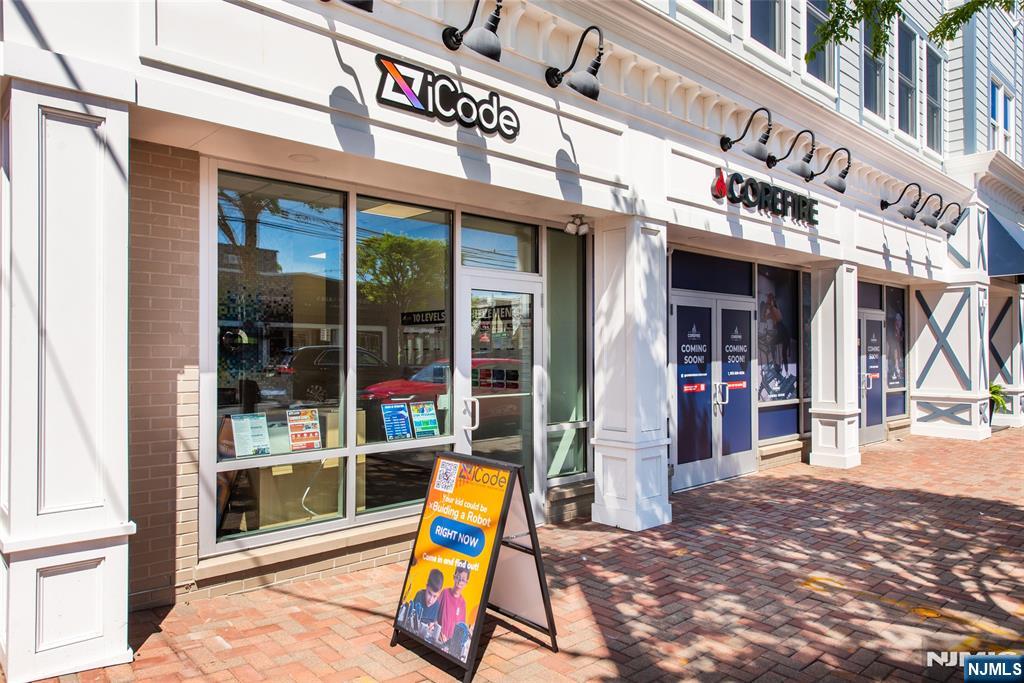 246 Main Street, Unit 402 Chatham, NJ 07928 - Photo 33 of 45