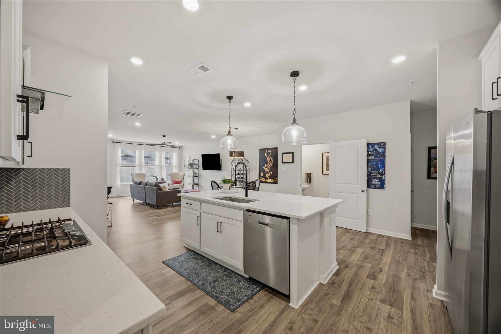490 Herringbone Way Frederick, MD 21701 - Photo 8 of 46