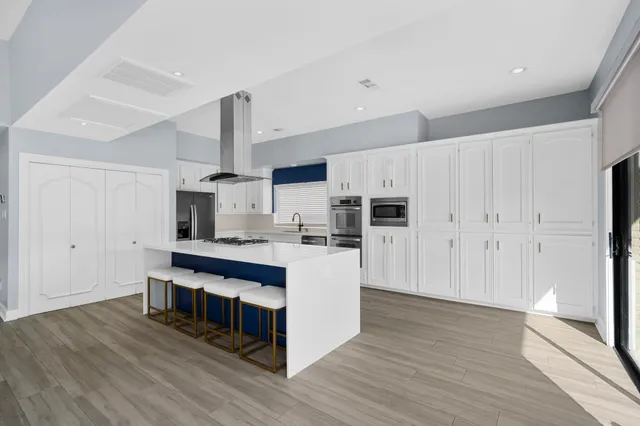 $625,000 | 22 Charleston North, Sugar Land, TX 77478