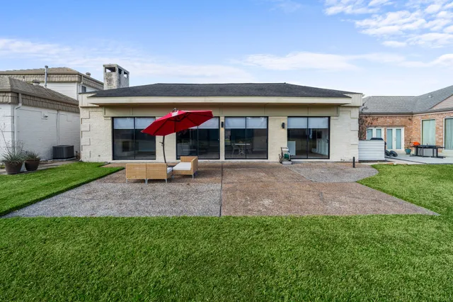 $625,000 | 22 Charleston North, Sugar Land, TX 77478