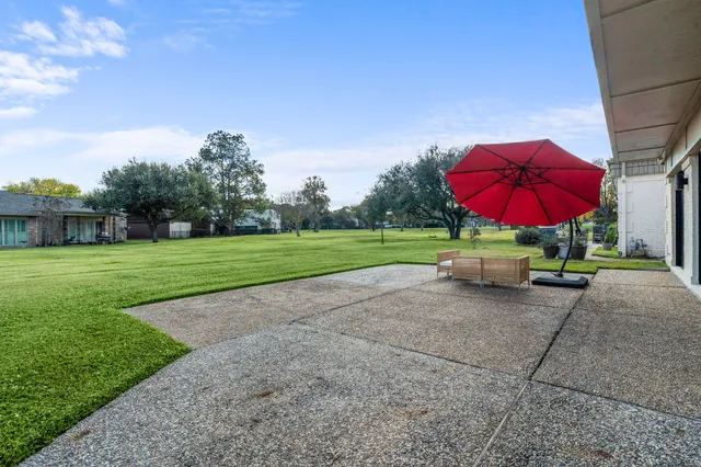 $625,000 | 22 Charleston North, Sugar Land, TX 77478