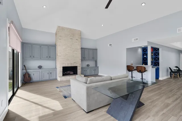 $625,000 | 22 Charleston North, Sugar Land, TX 77478