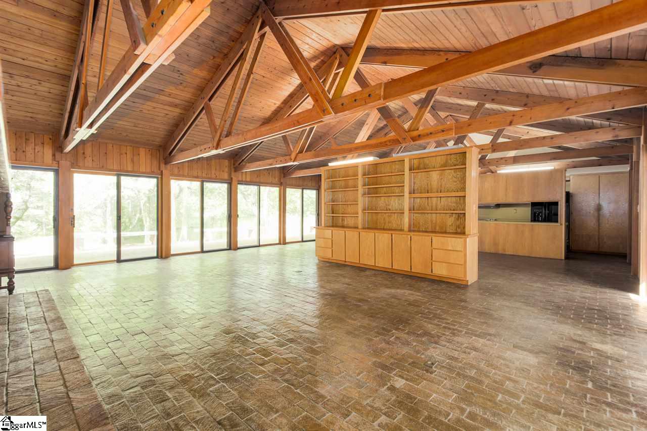 4591 Highway 357 Campobello, SC 29322 - Photo 17 of 36 Gallery Image 17