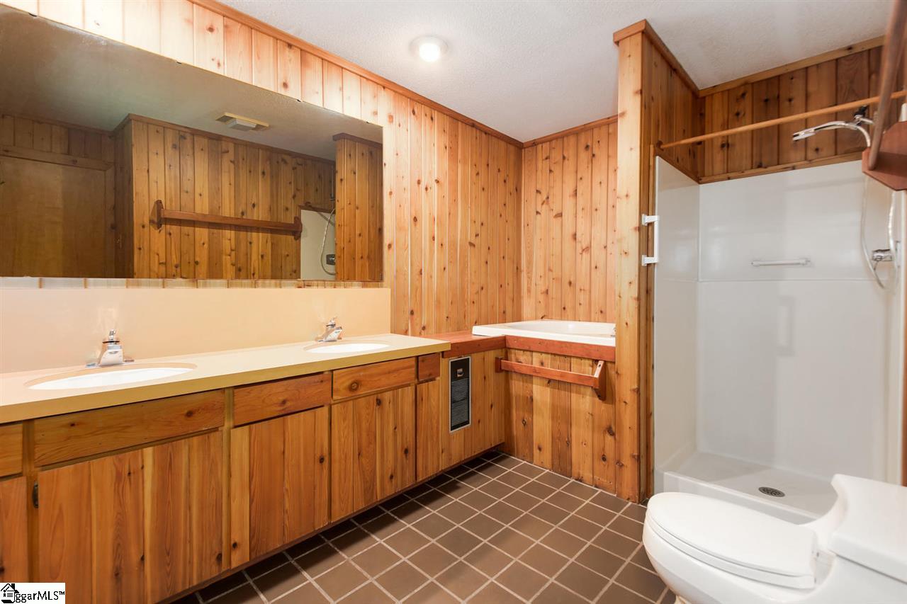 4591 Highway 357 Campobello, SC 29322 - Photo 24 of 36 Gallery Image 24
