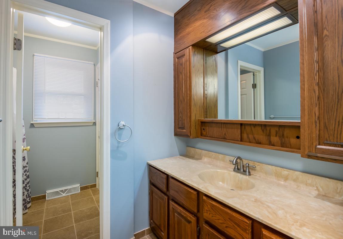 66 Downing Drive Reading, PA 19610 - Photo 27 of 32