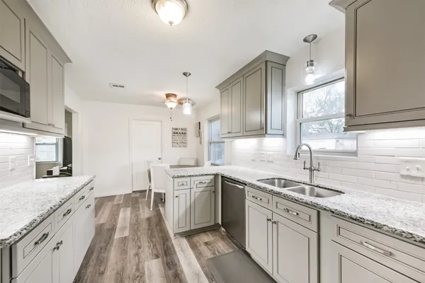 $431,700 | 12731 Westhorpe Drive, Houston, TX 77077