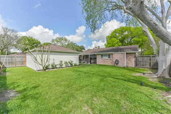 $431,700 | 12731 Westhorpe Drive, Houston, TX 77077