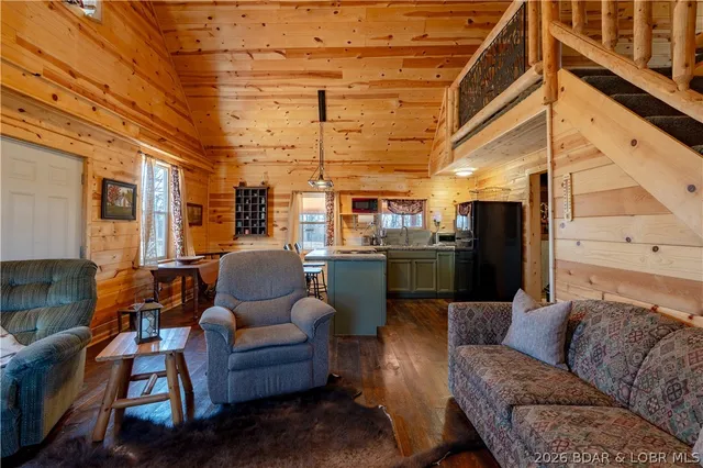 $344,000 | 3115 Green Ridge Drive, Climax Springs, MO 65324