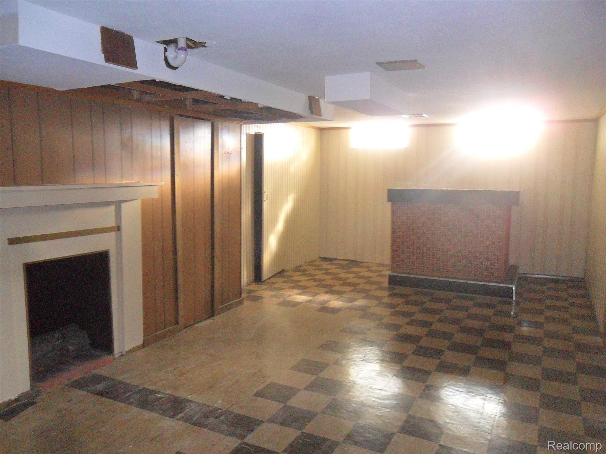 9688 Reeck Road Allen Park, MI 48101 - Photo 27 of 28 SAM_9569.JPG