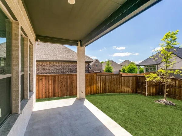 $5,000 | 8443 Wild Rye Lane, Frisco, TX 75035