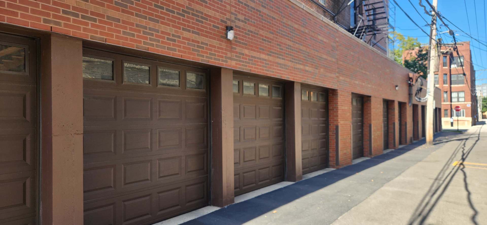 1585 Ridge Avenue, Unit 302 Evanston, IL 60201 - Photo 14 of 21 a front view of a house