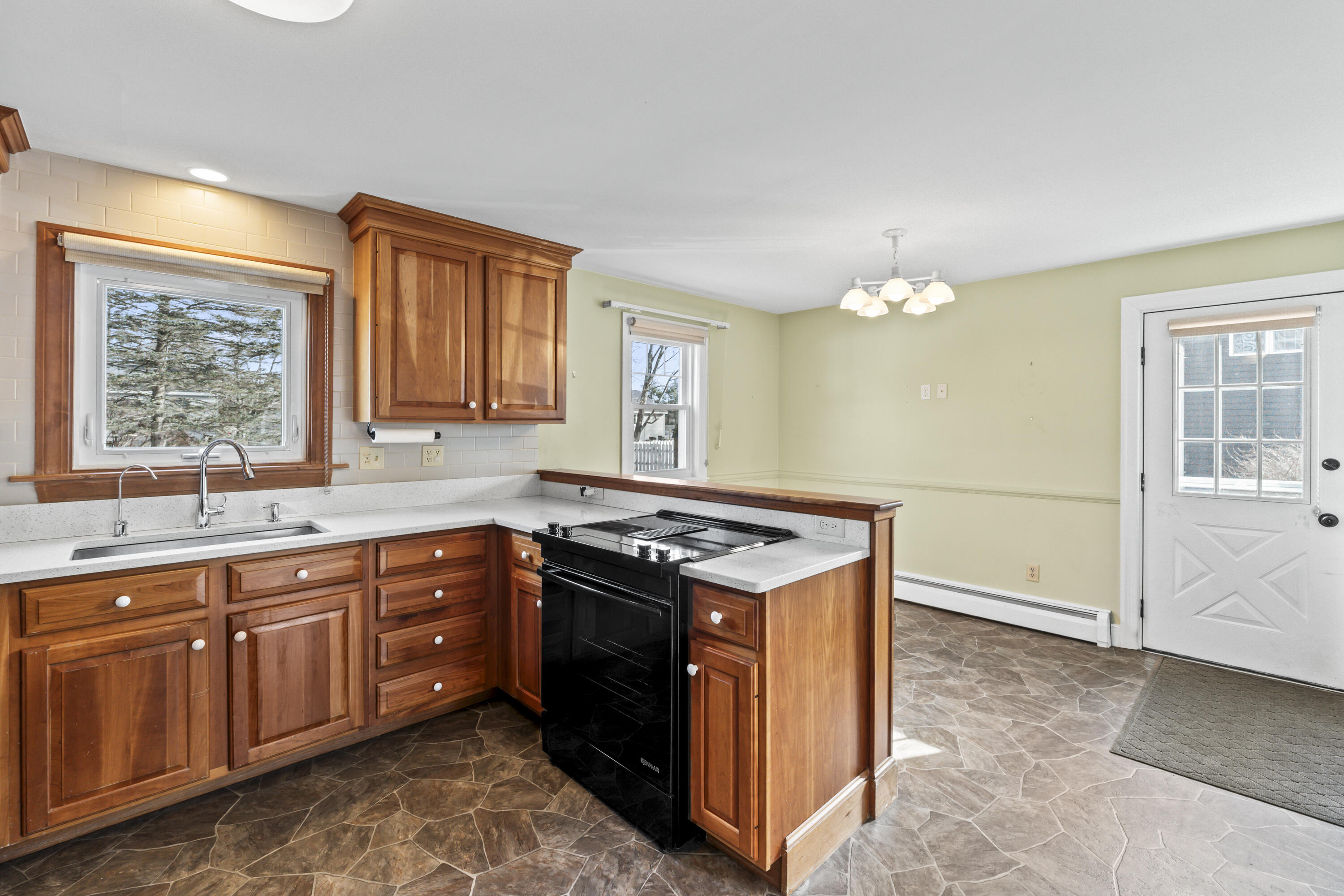 15 Gromble Way Windham, ME 04062 - Photo 7 of 56 15 Gromble Way_115