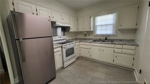 $1,400 | 304 West 16th Street, Lumberton, NC 28358
