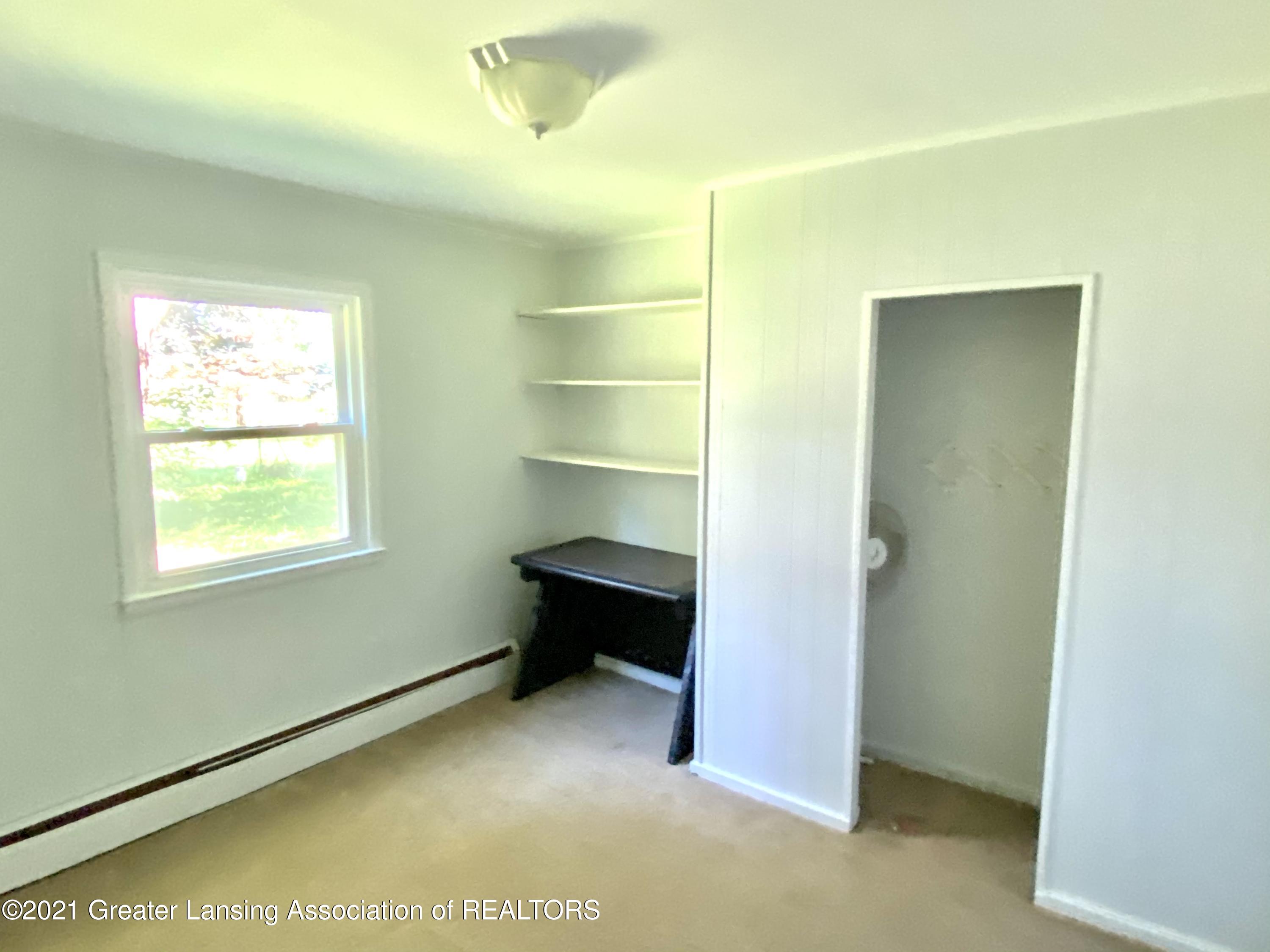 16074 Brook Road Lansing, MI 48906 - Photo 24 of 40 Bedroom 3