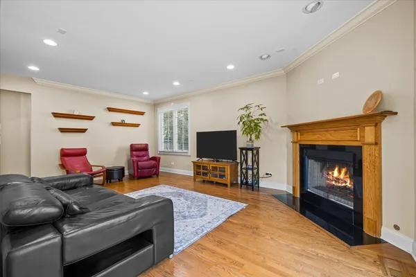 $1,350,000 | 1303 Glencoe Avenue, Highland Park, IL 60035