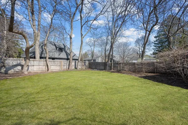 $1,350,000 | 1303 Glencoe Avenue, Highland Park, IL 60035