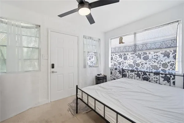 $2,300 | 9505 Takomah Trail, Tampa, FL 33617