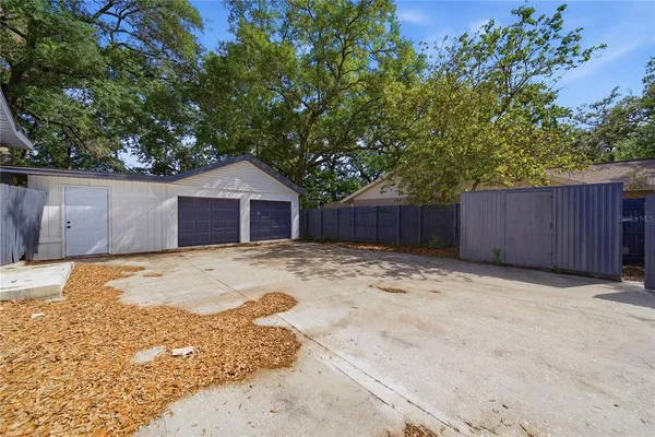 $2,300 | 9505 Takomah Trail, Tampa, FL 33617